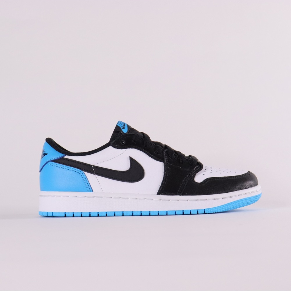 NIKE AIR JORDAN 1 LOW POWDER BLUE